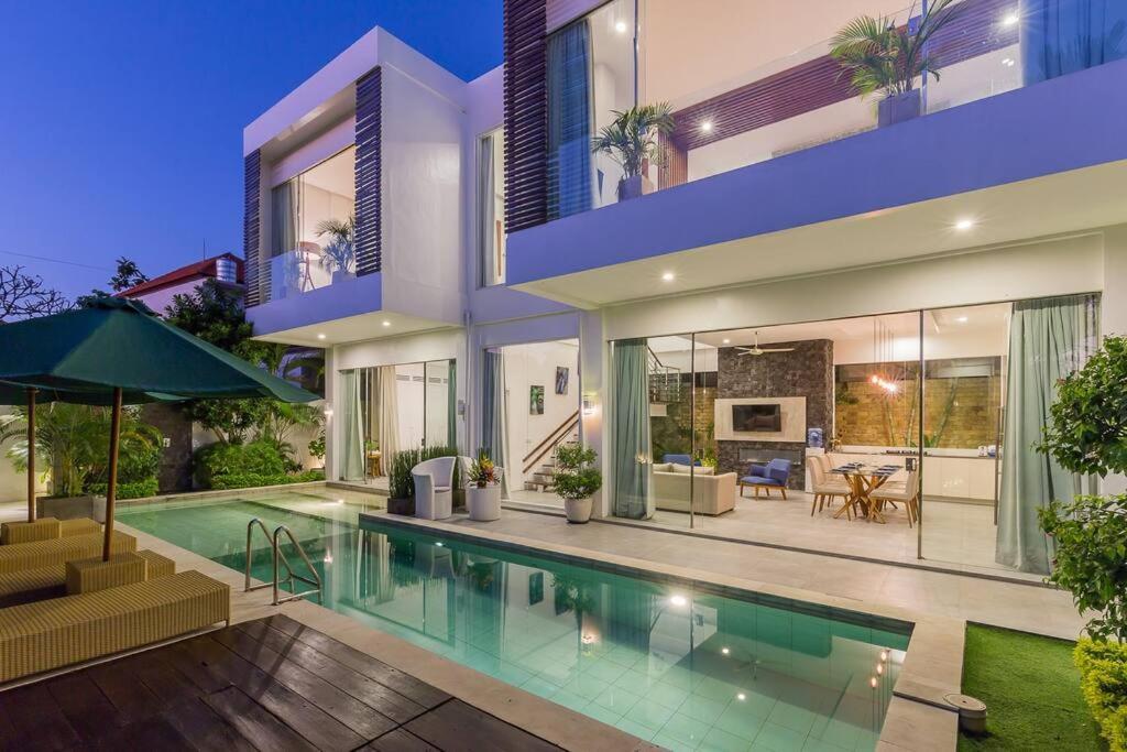 Villa Serenity: Modern Design Luxury 12m Pool And Bbq Seminyak (Bali)