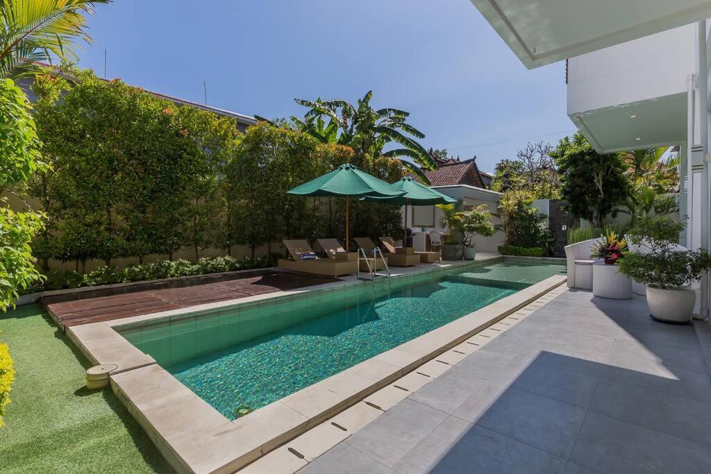 Serenity: Modern Design Luxury 12m Pool And Bbq Villa Seminyak (Bali)