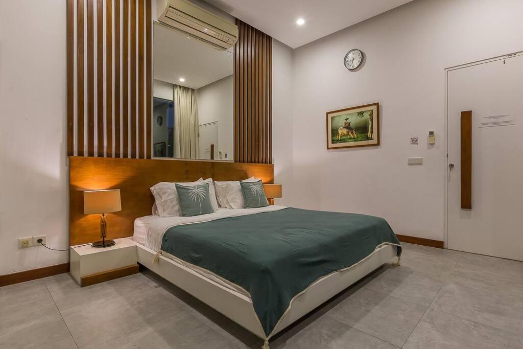 Villa Serenity: Modern Design Luxury 12m Pool And Bbq Seminyak (Bali)