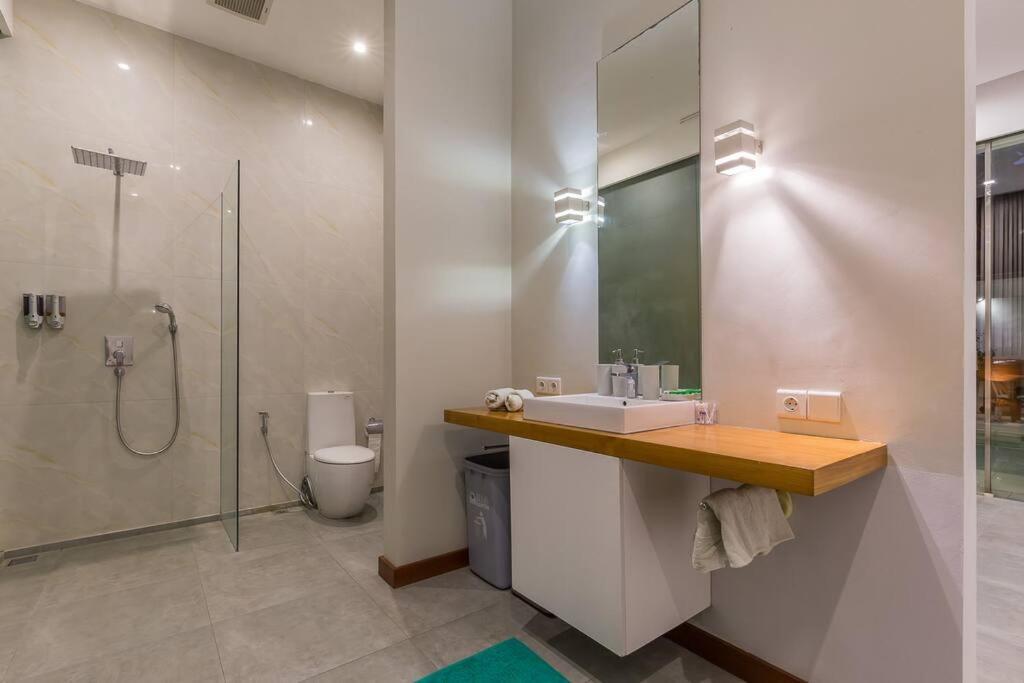 Serenity: Modern Design Luxury 12m Pool And Bbq * Seminyak (Bali)